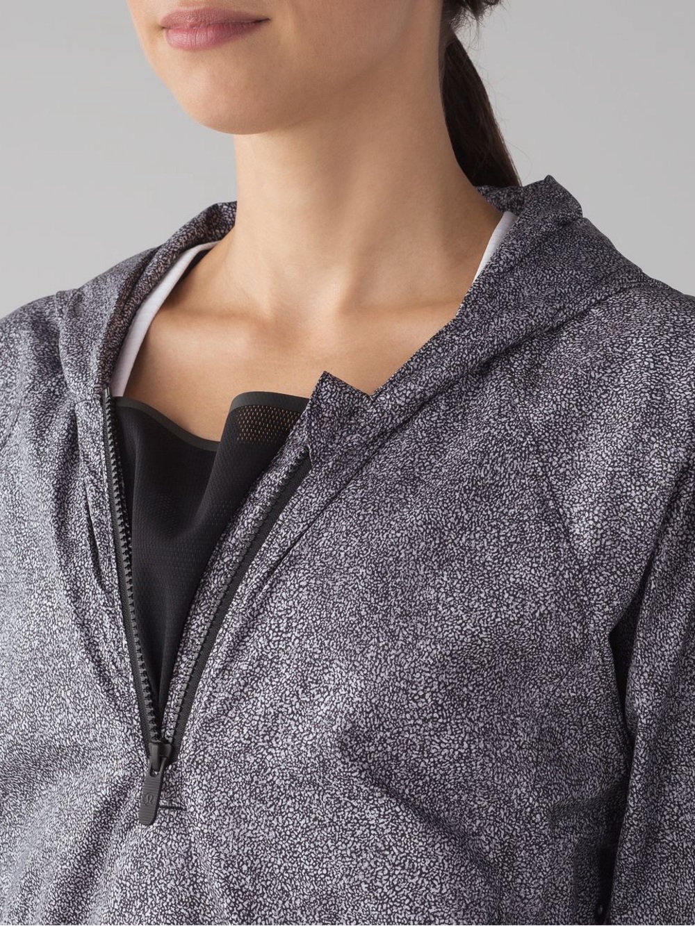 Rare Lululemon loose cropped wind breaker